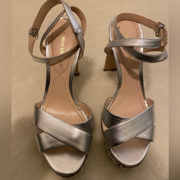 Nicholas Kirkwood Silver Leather Sandals - Picture 4 of 4